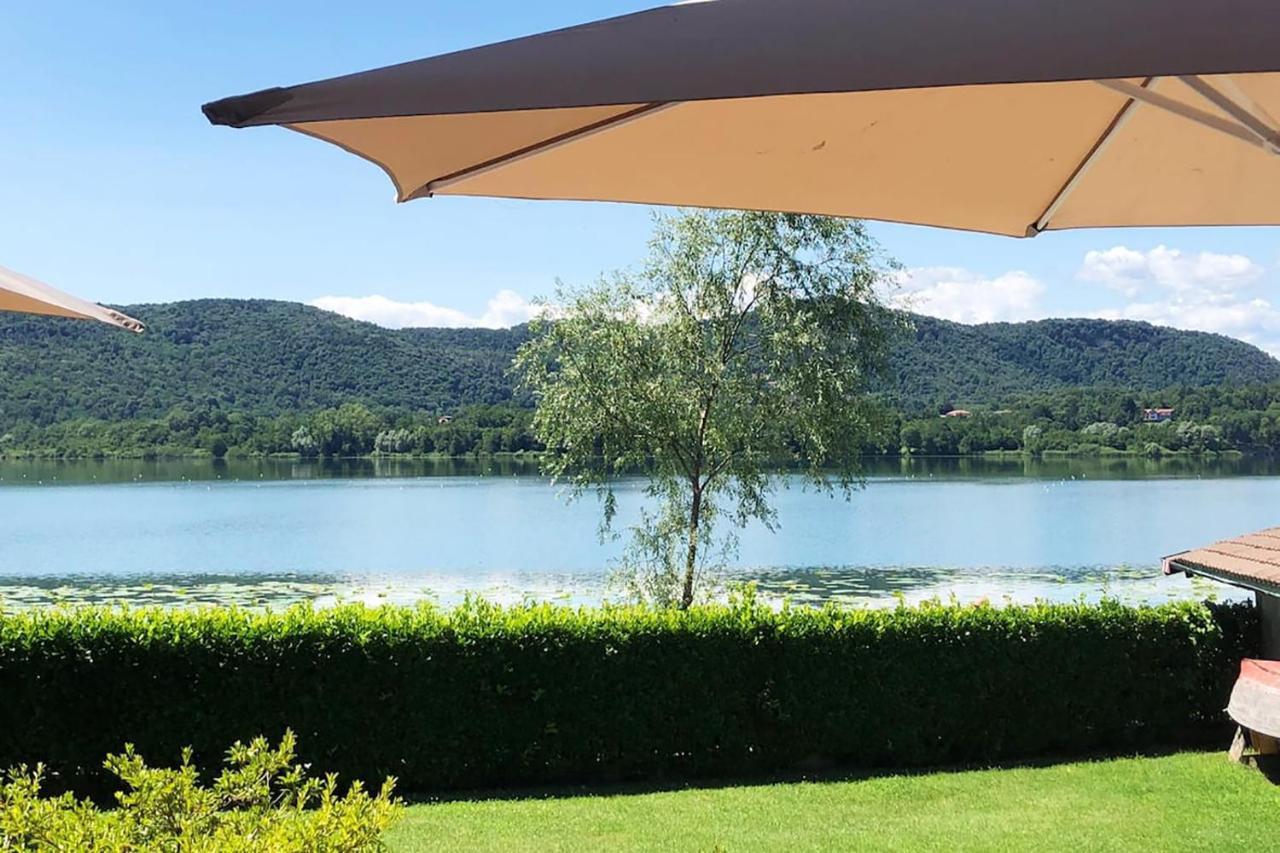Casa Gaiani Villetta In Riva Al Lago Vista Mozzafiato Varano Borghi Exterior photo